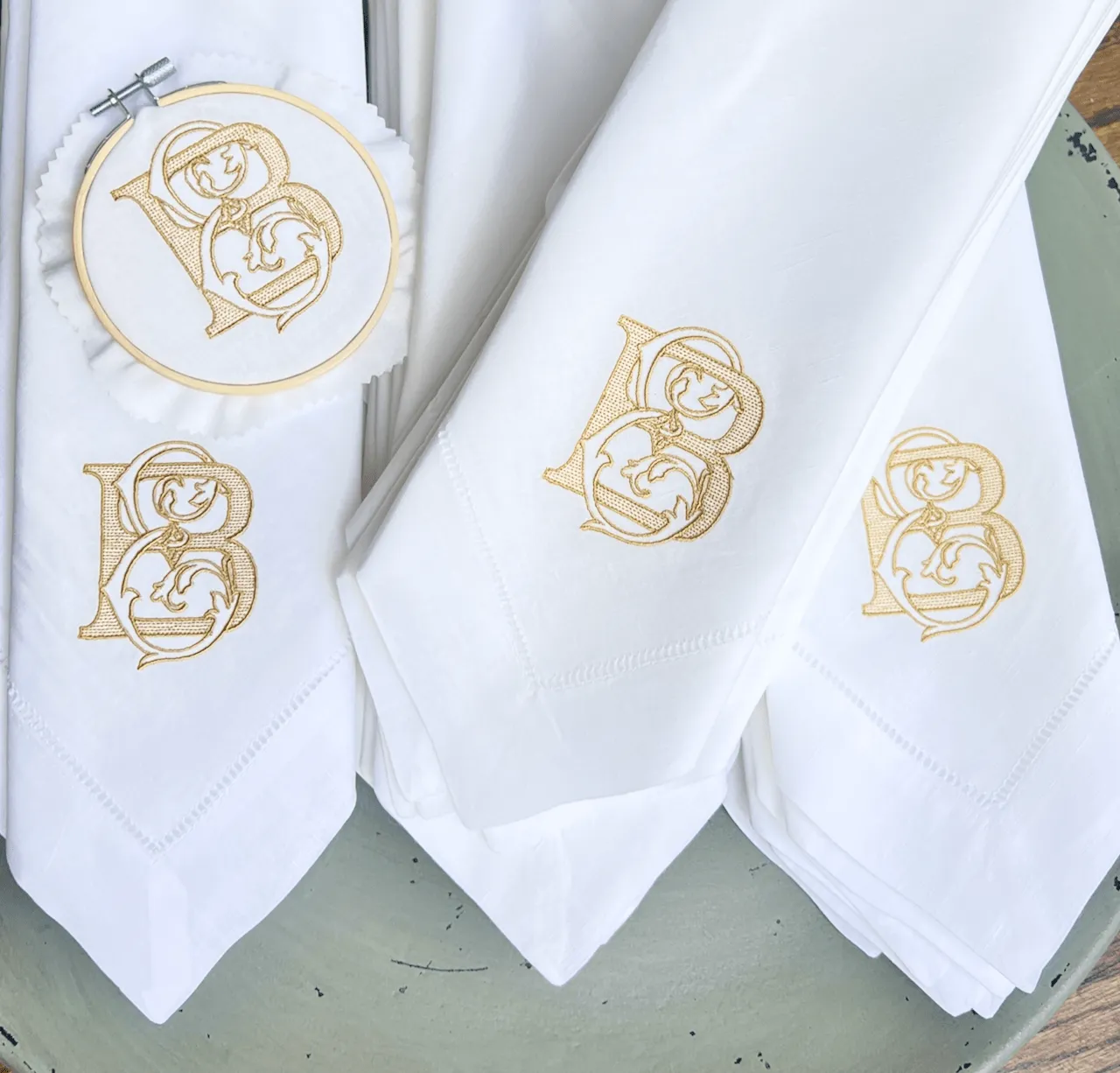 Antique Chic Monogrammed Cloth Dinner Napkins - Set of 4 napkins