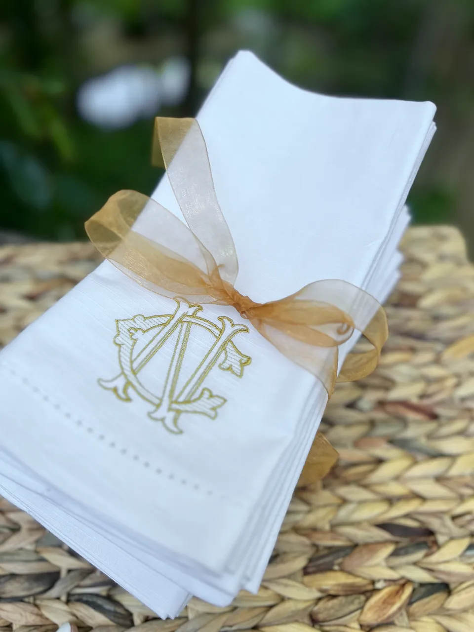 Antique Chic Monogrammed Cloth Dinner Napkins - Set of 4 napkins