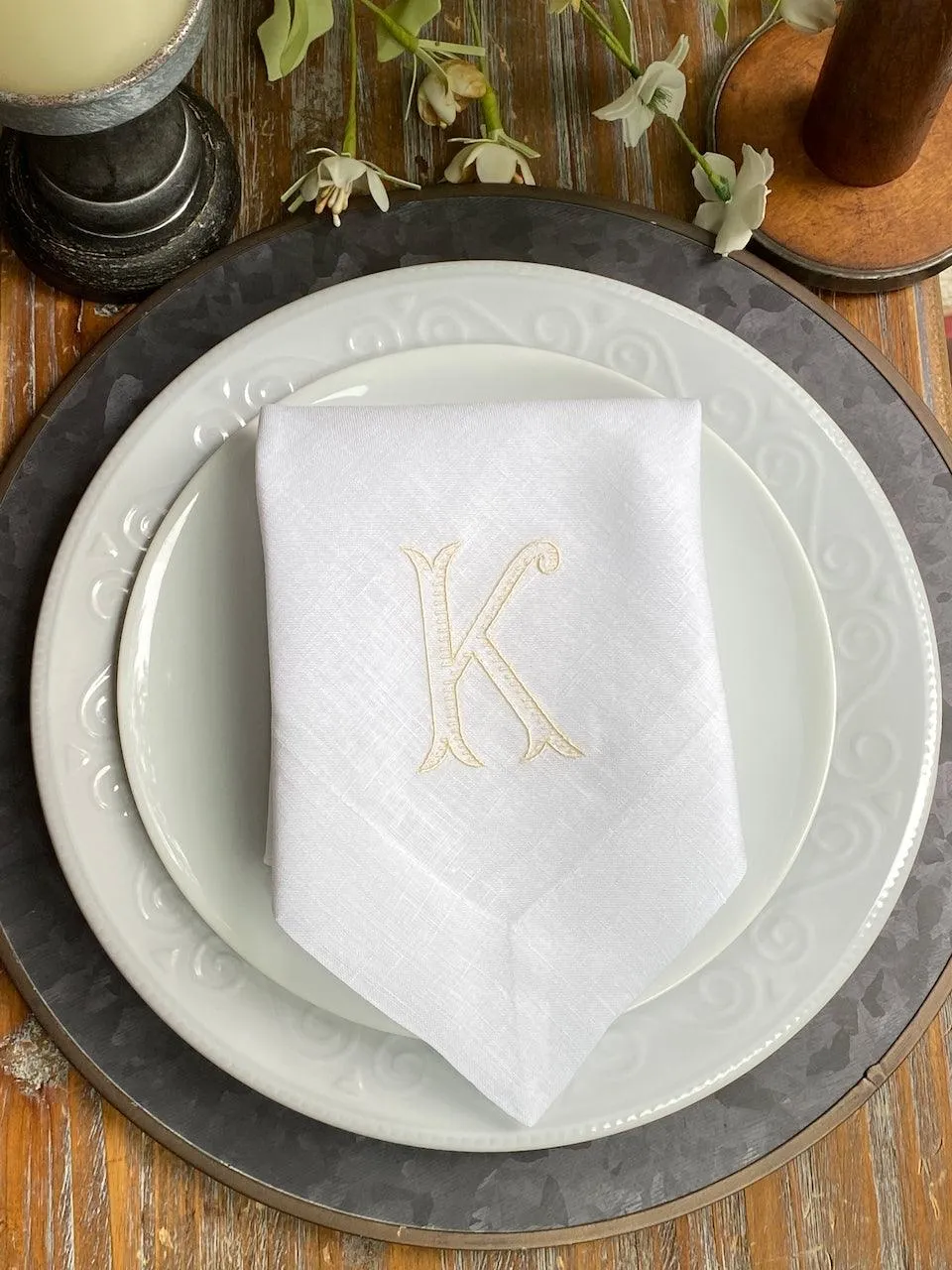 Baroque Monogrammed Embroidered Cloth Napkins