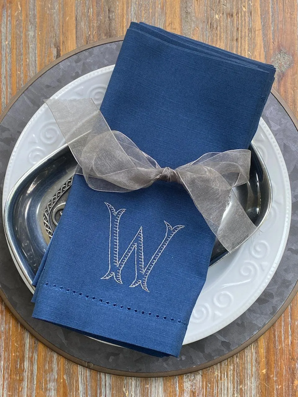 Baroque Monogrammed Embroidered Cloth Napkins