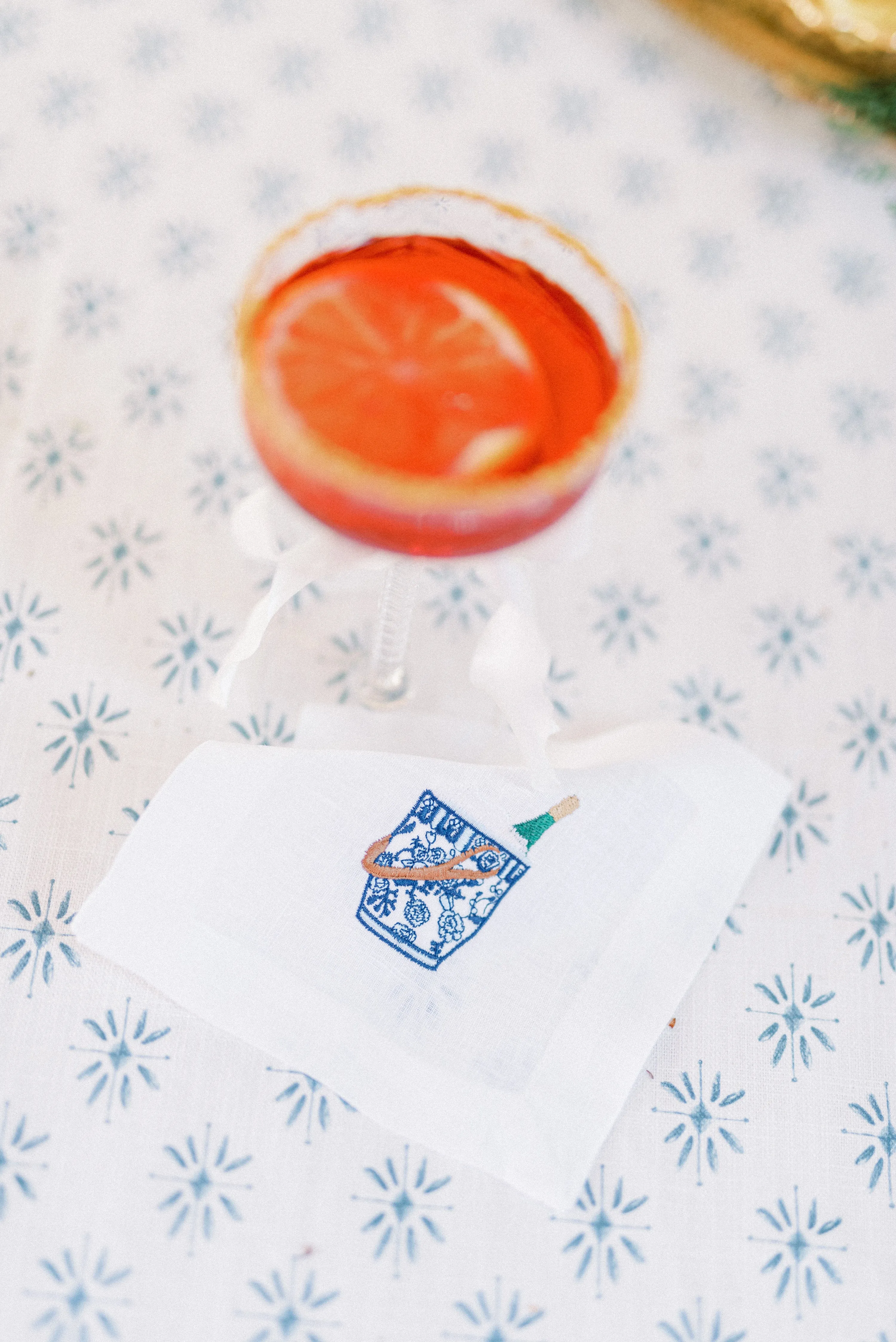 Blue and White Chinoiserie Champagne Bucket Cocktail Napkins