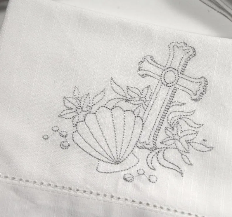 Custom Communion Cloths, Bread Plate Napkins, Corporal Fold