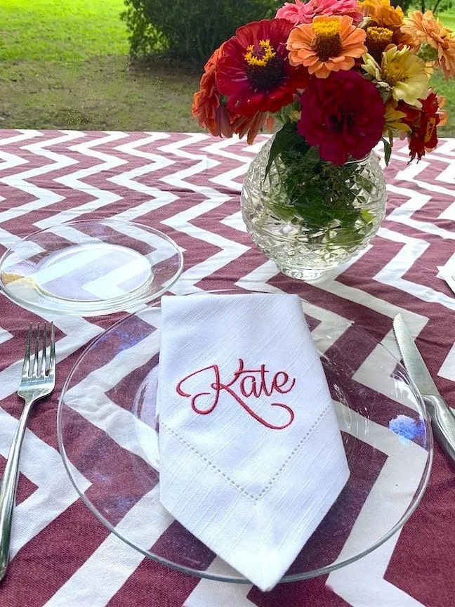 Place Cards Wedding Name Napkins, Set of 4 Names Cloth napkins, Lindsey Font