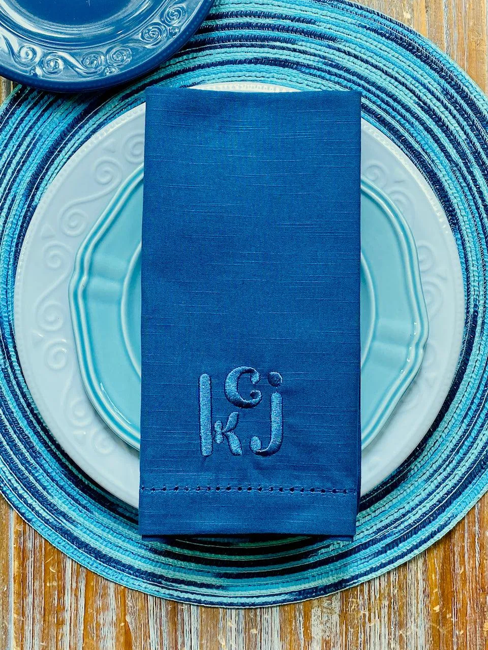 Pop Monogrammed Cloth Dinner Napkins - Set of 4 napkins