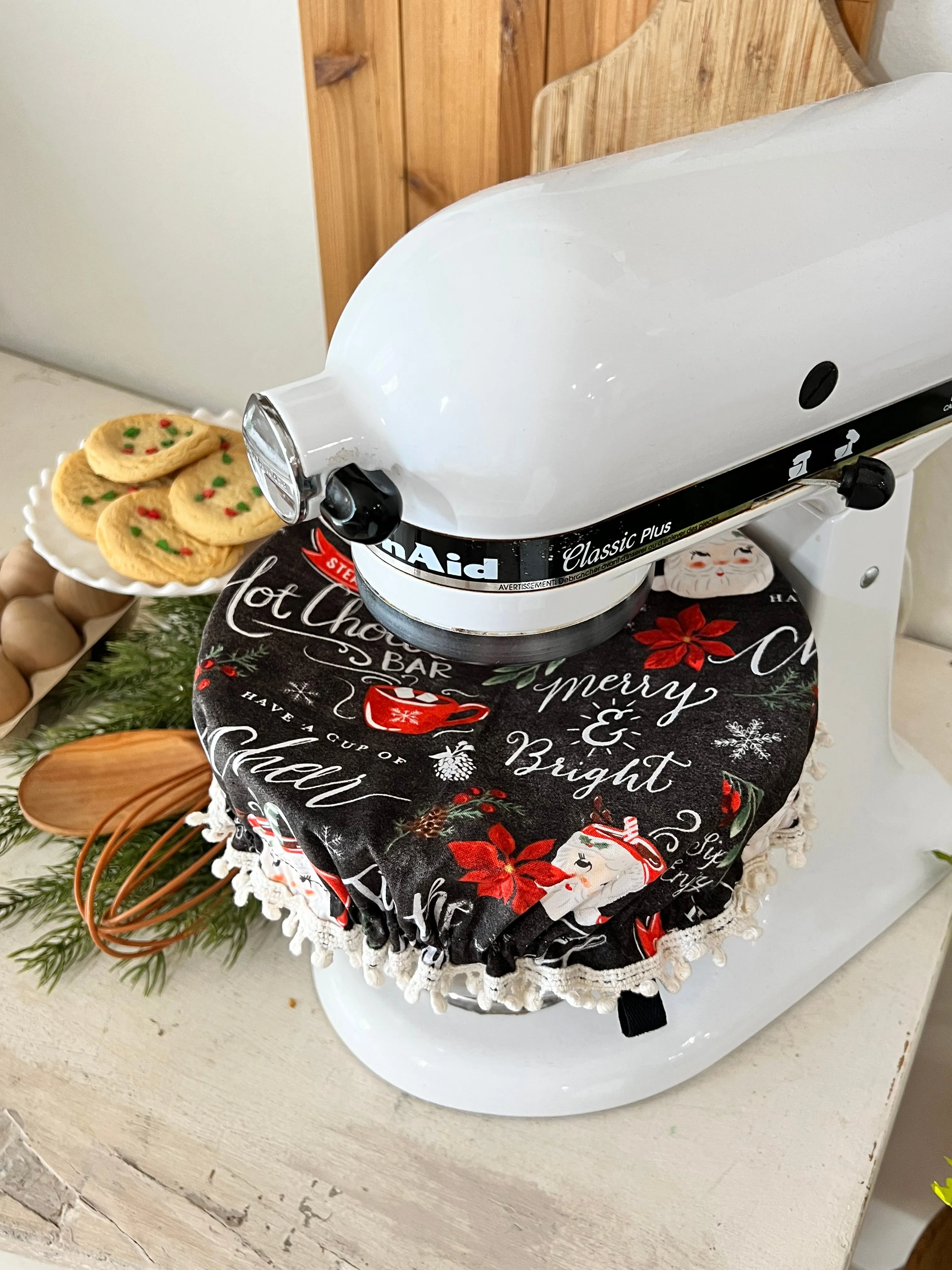 Santa Mugs Mixer Cover