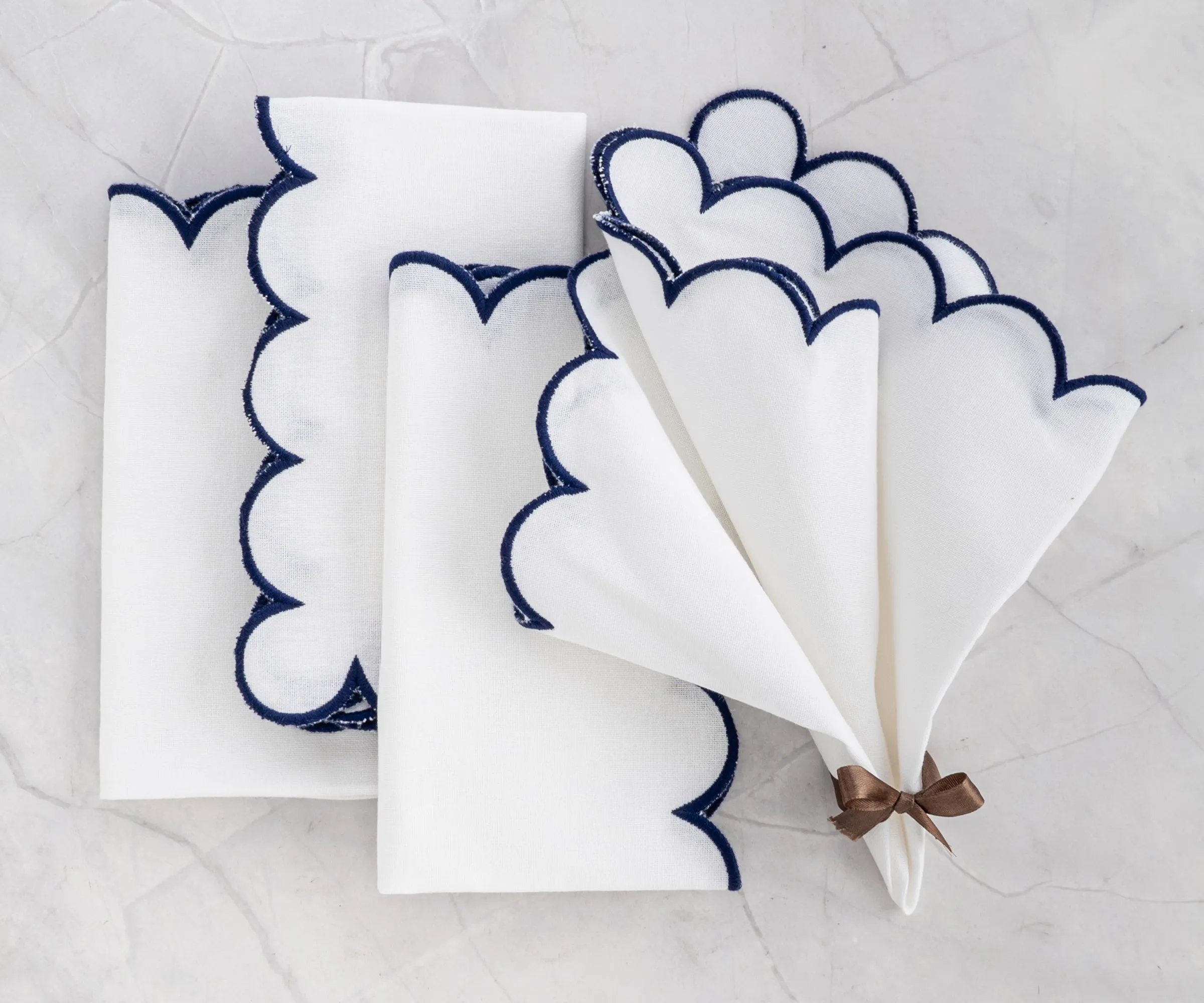 Scalloped Edge Napkins - Cut Work Napkin