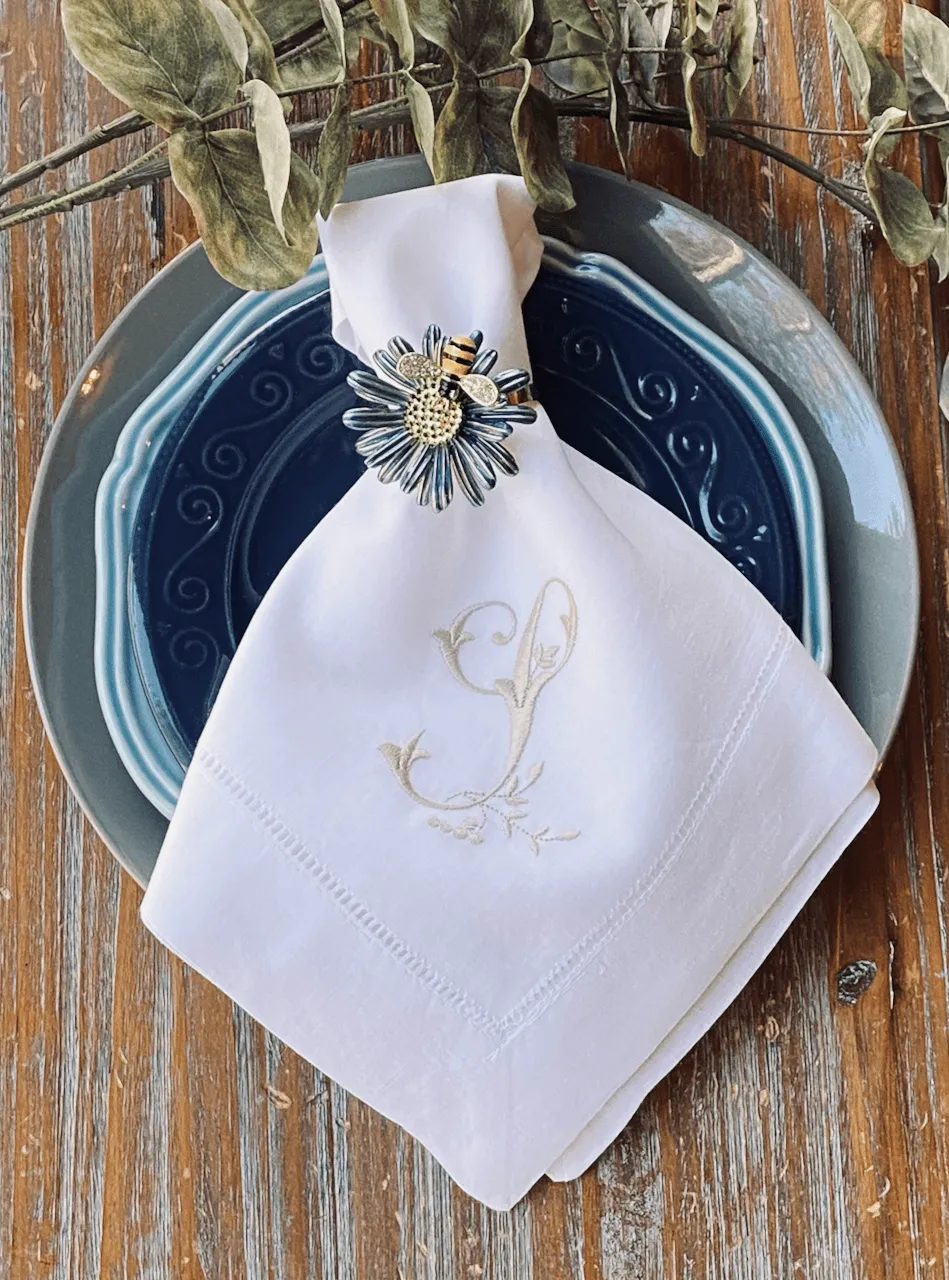 Sprig Monogrammed Embroidered Cloth Napkins - Set of 4 napkins