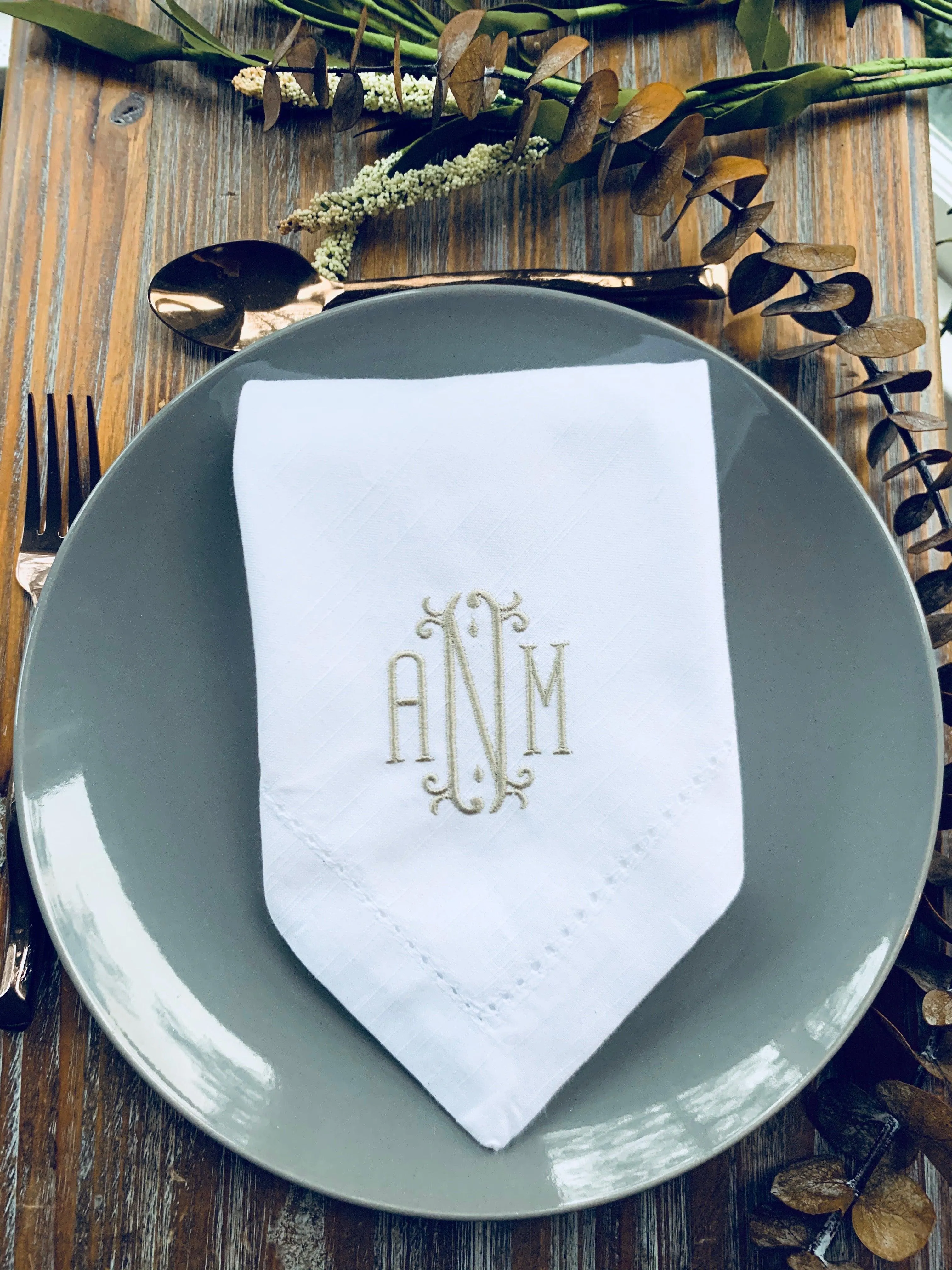 Venice Monogrammed Cloth Dinner Napkins - Set of 4 napkins