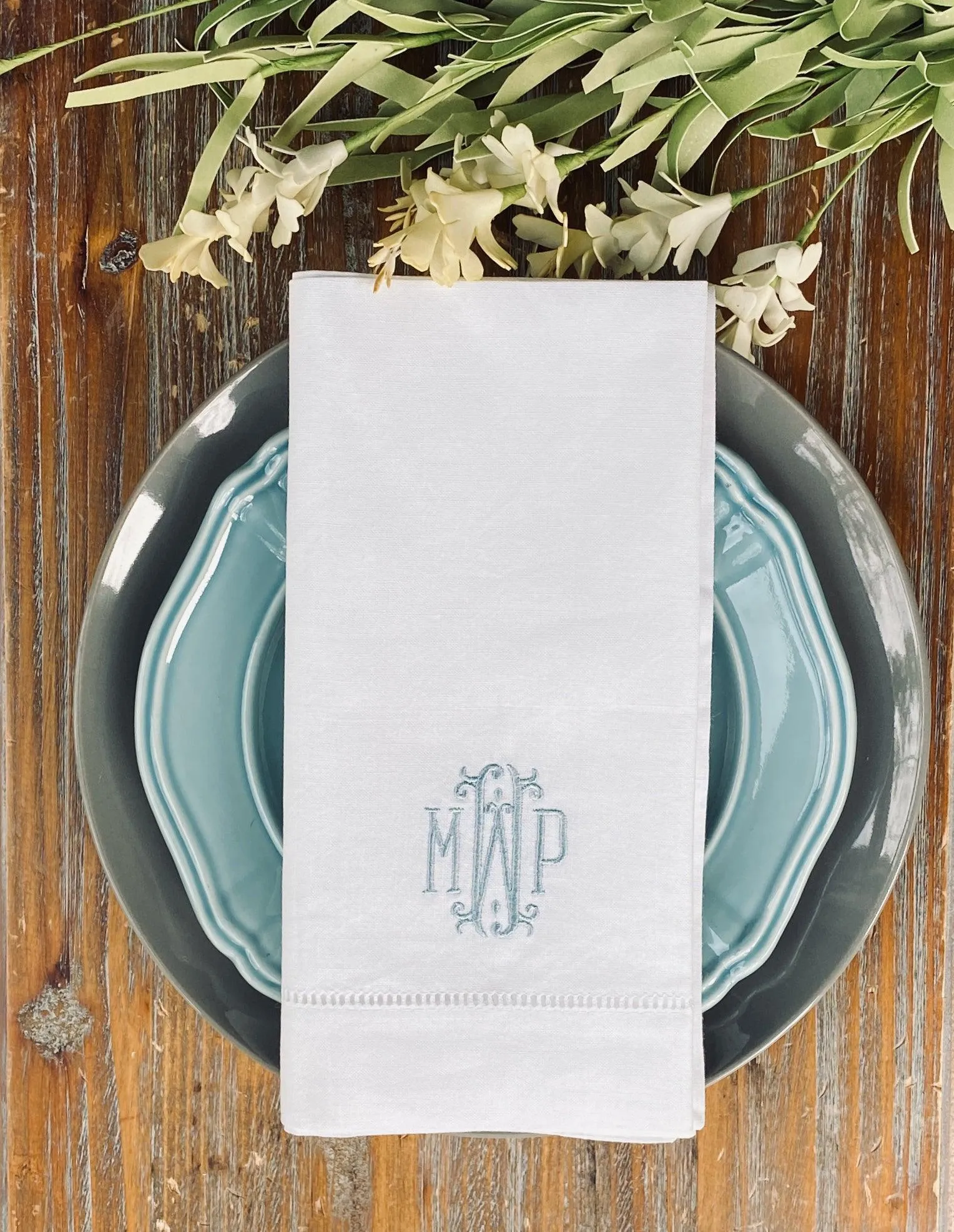 Venice Monogrammed Cloth Dinner Napkins - Set of 4 napkins